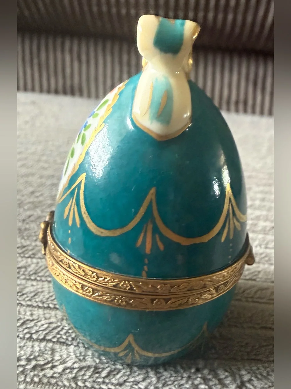 VTG Handpainted Limoges Teal Floral Egg Jewelry Trinket Box Gold Accents Bow